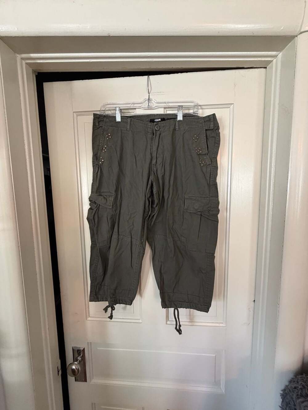 RD Style Olive Green Studded Cargo Capri Pants Size 13/14